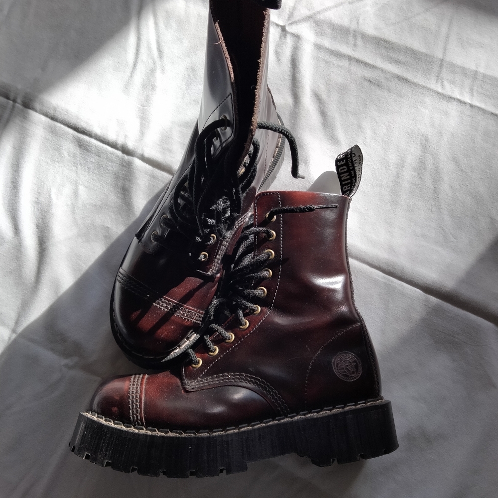 Grinders leather boots